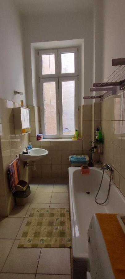 Julia Apartman. Boedapest Buitenkant foto