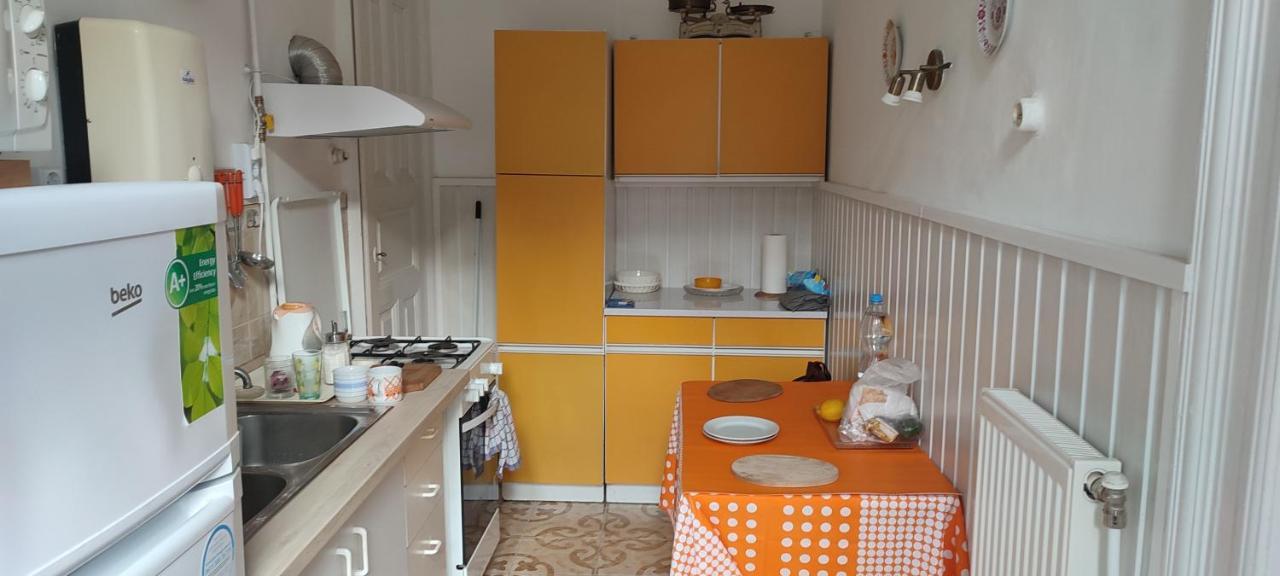 Julia Apartman. Boedapest Buitenkant foto